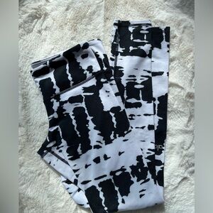 ALO Yoga Black white gray Monochrome Abstract Leggings, small